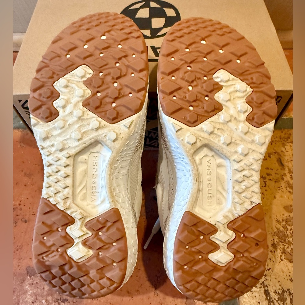Vans MTE Ultrarange Neo VR3 in Python Vintage White Unisex W6.5 / M5 - Picture 10 of 14